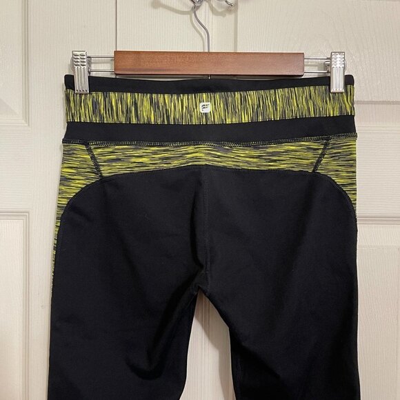 Fabletics Women's Black Yellow Camacan Capri Cropped Active Leggings Size Small - Picture 5 of 7